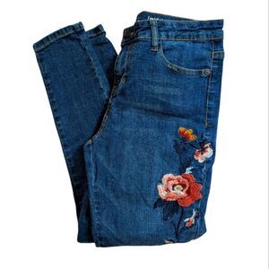 Hippie Laundry Embroidered‎ Distressed Boho Denim Jeans Women's Size 29 Skinny